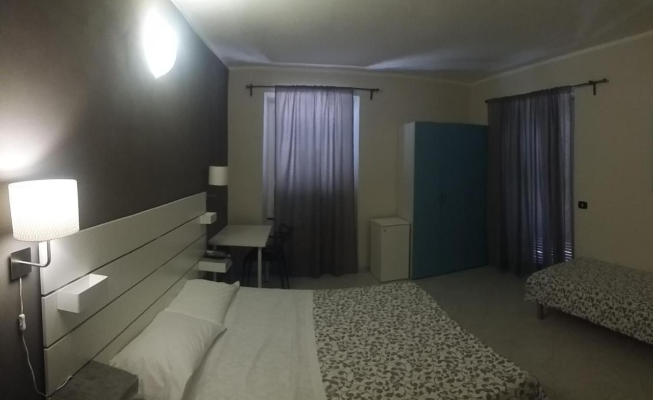 Hotel Malibu Spotorno Exteriör bild